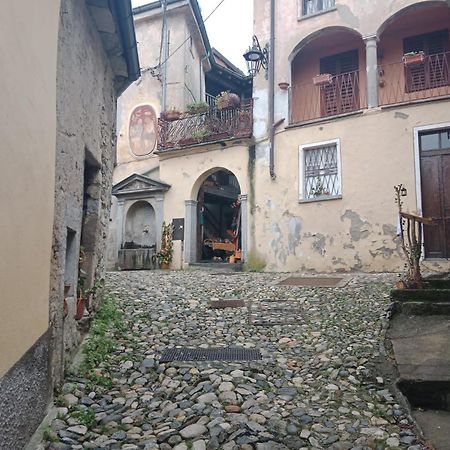 La Corte Del Poeta Arcumeggia Екстериор снимка